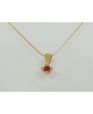 9ct Yellow Gold & Ruby Pendant