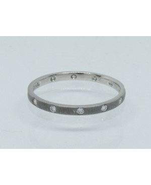 Platinum & Diamond 12 Stone Band