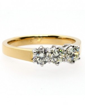 18ct Yellow Gold & Diamond Ring